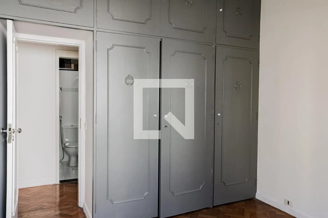 Apartment, 116 m², with wood or laminate floors — photo 3