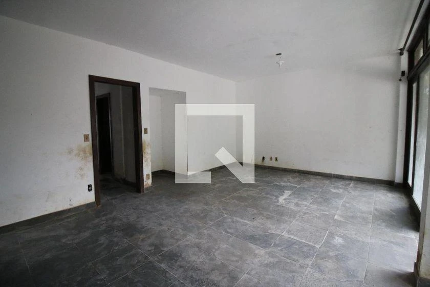 Casa de 500 m² com banheira e janelas do piso ao teto — photo 3