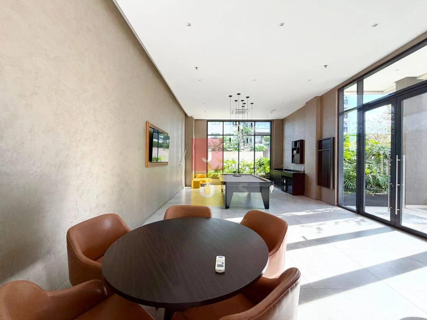 80 m² apartment with 2 bedrooms and a glass balcony — photo 52