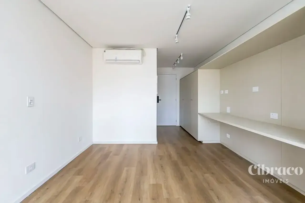 Unfurnished studio with 1 bedroom and 1 bathroom — photo 7