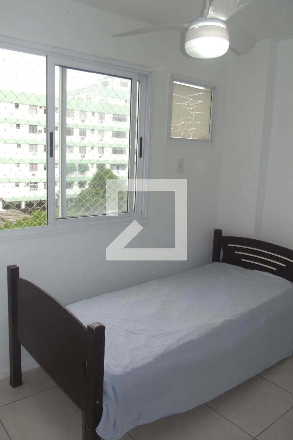 Furnished apartment with 3 bedrooms and enclosed balcony — photo 20