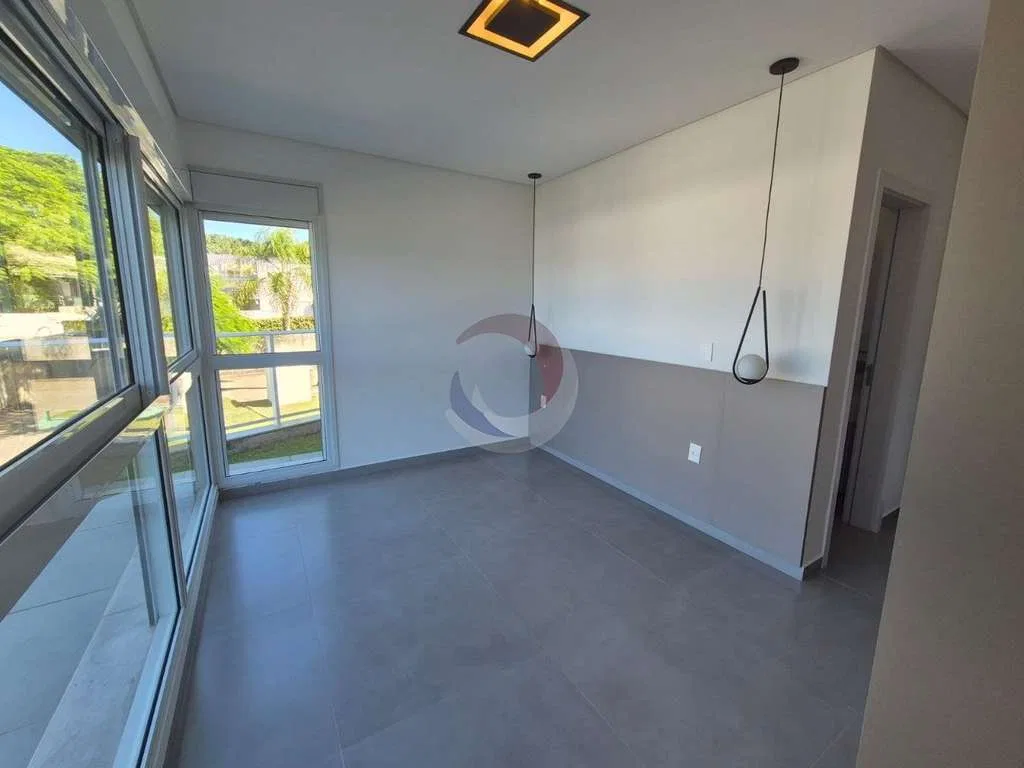 200 m² apartment with a dishwasher and a water view — photo 14