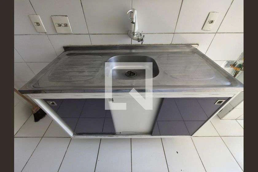 Apartamento de 2 quartos e 1 banheiro com cozinha fechada — photo 26