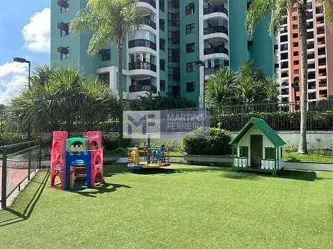 Unfurnished apartment with 3 bedrooms and 5 bathrooms — photo 33