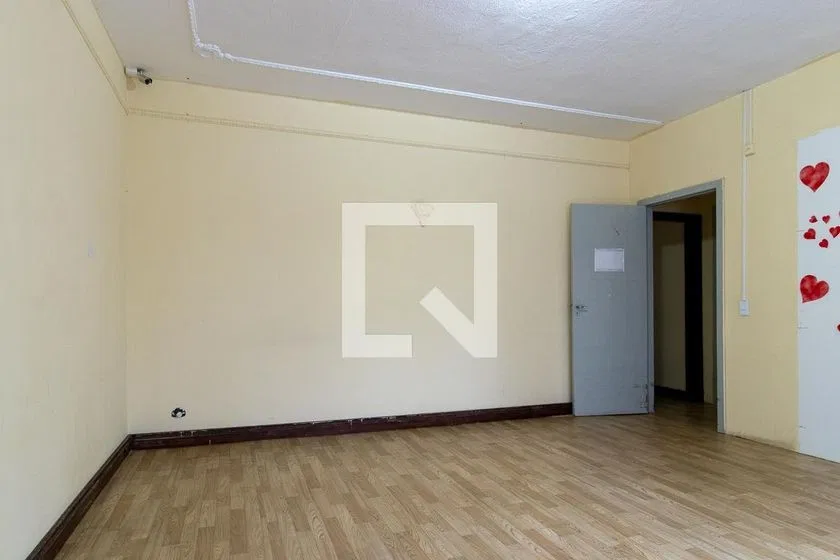 Casa sem mobília de 700 m² com 7 quartos e 6 banheiros — photo 2