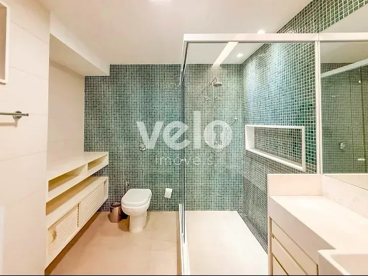 260 m² apartment with 3 bedrooms and 4 bathrooms — photo 15