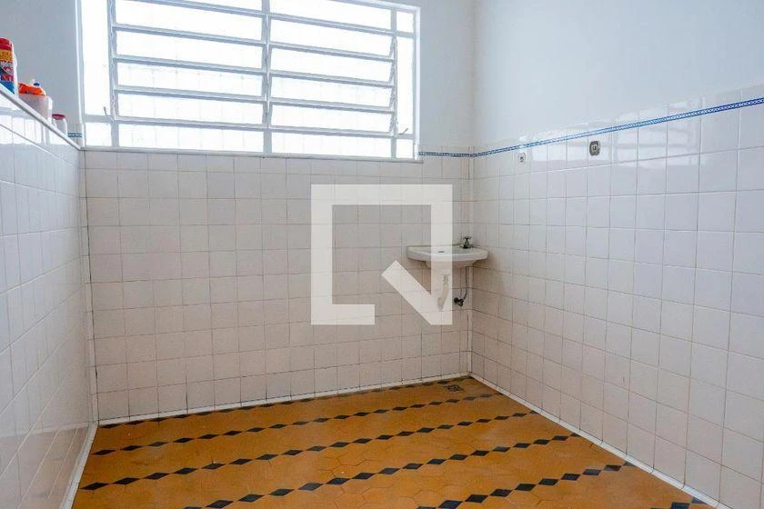 4-bedroom house with private garden and 145 m² — photo 35