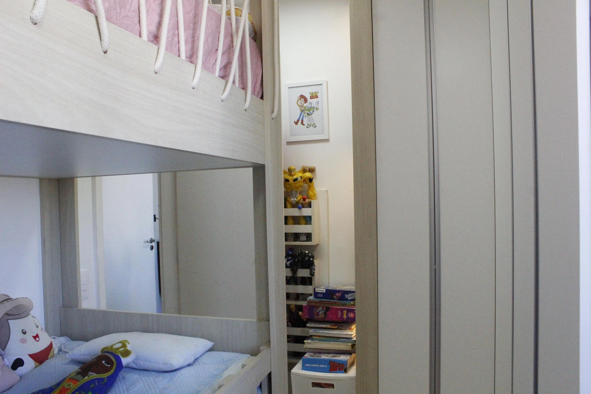 Furnished house with 4 bedrooms and private BBQ — photo 50