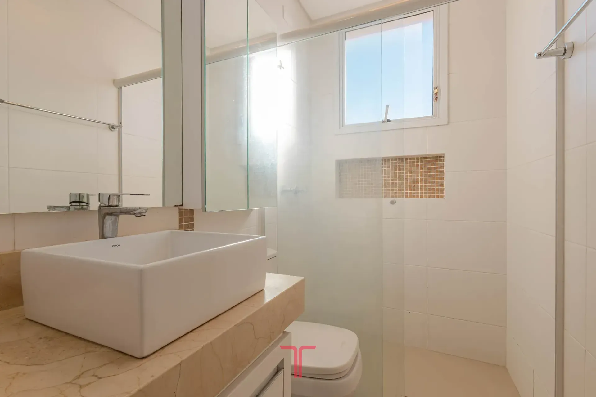 3 quartos e janelas do piso ao teto: apartamento de 141 m² — photo 32