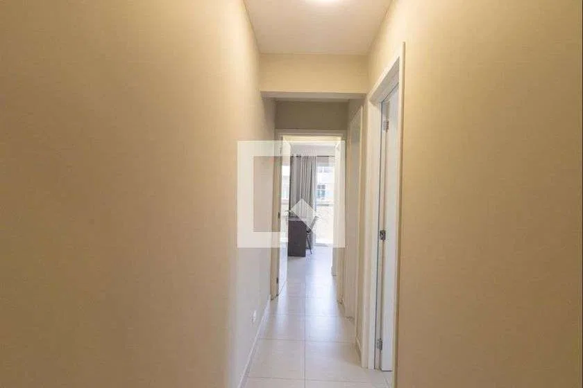 2-bedroom apartment with a walk-in closet in Curitiba — photo 19