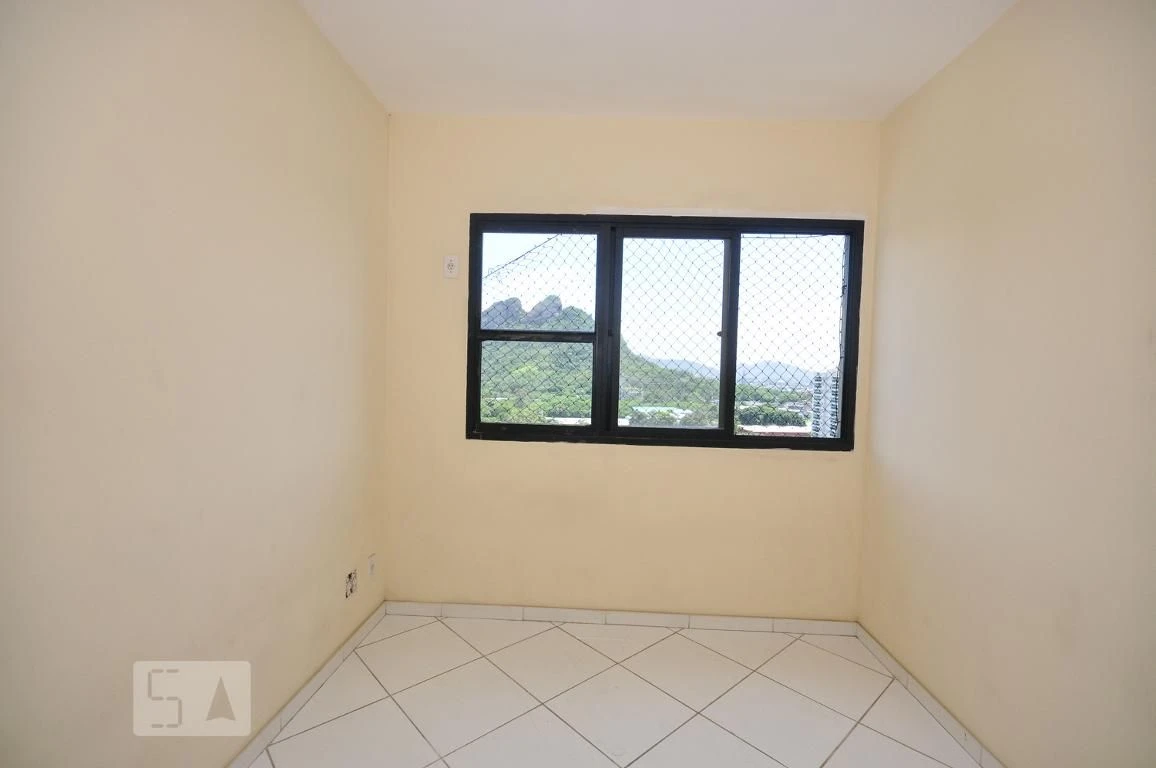2-bedroom apartment with a mountain view in Rio de Janeiro — photo 25