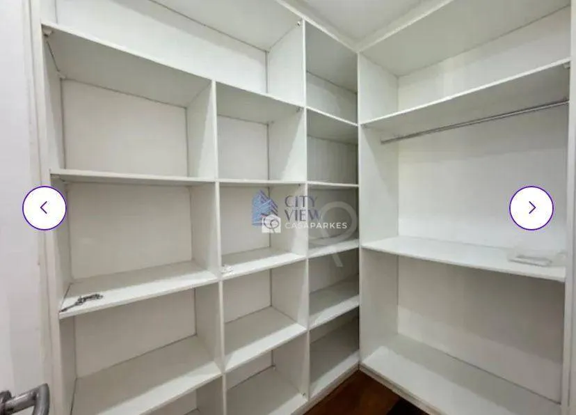 House with 5 bedrooms, separate kitchen, 750 m² — photo 25