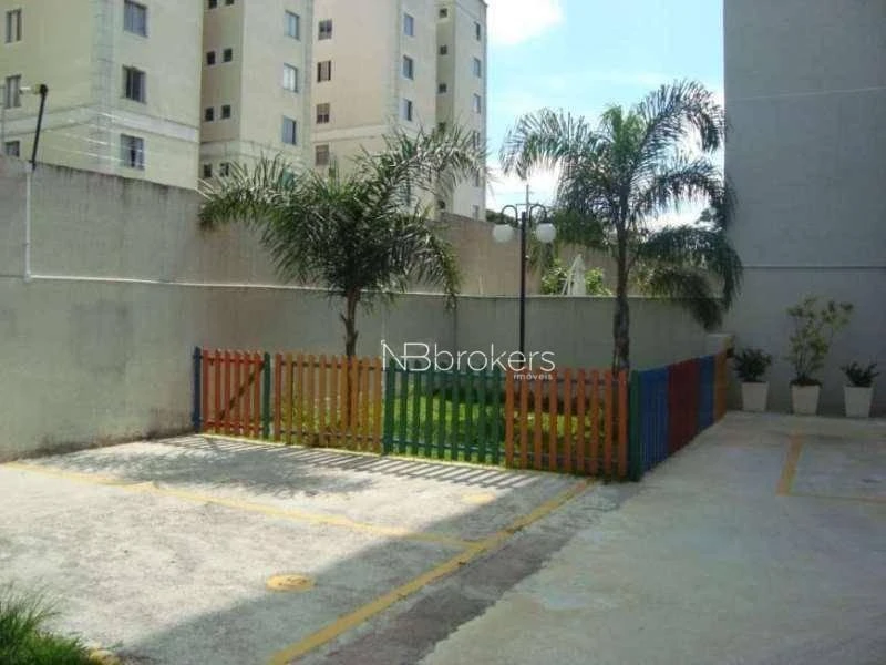 2-bedroom apartment with a washing machine in Curitiba — photo 35