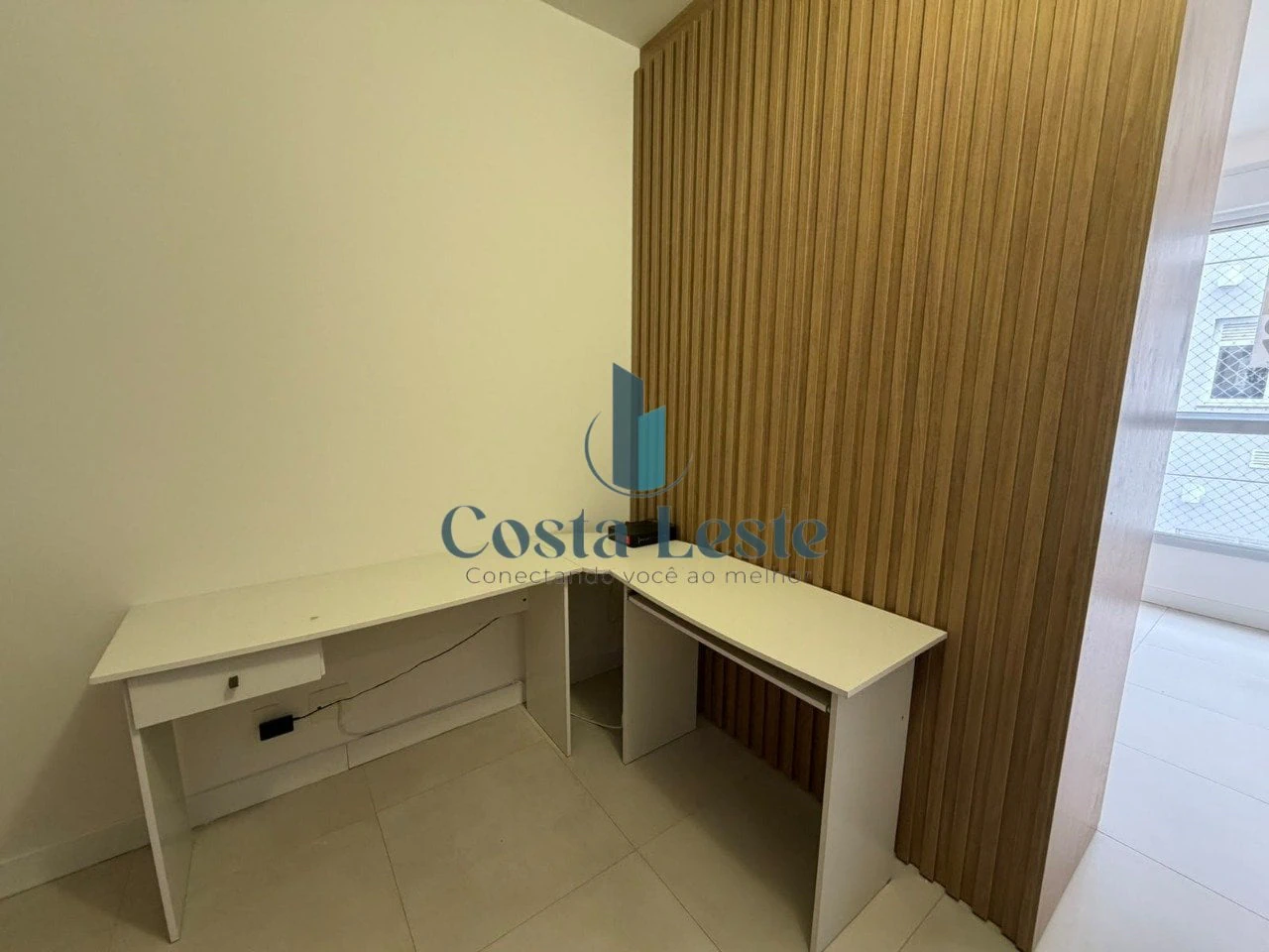 One-bedroom apartment with a washing machine — photo 14