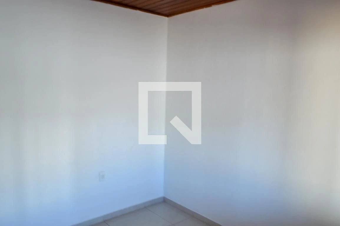 Condominium house with 2 bedrooms and a glass shower — photo 17