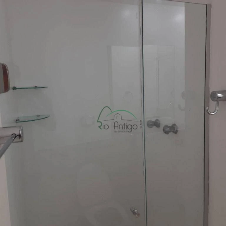 102 m² apartment with 3 bedrooms and 2 bathrooms — photo 25