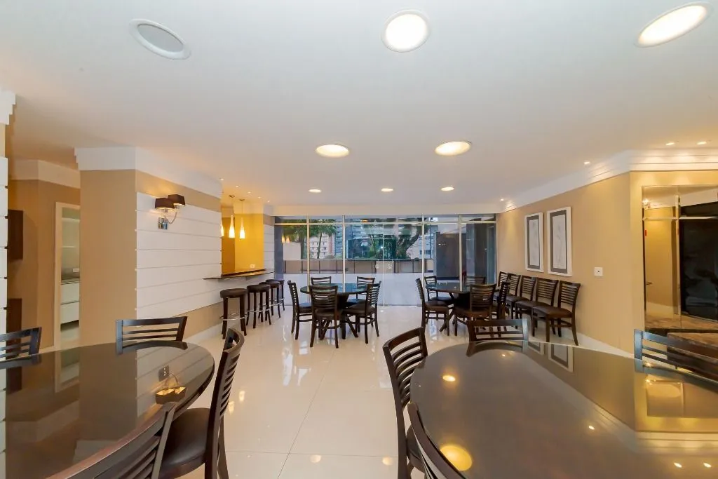 2-bedroom apartment with 2 en-suite bathrooms; 331 m² — photo 30