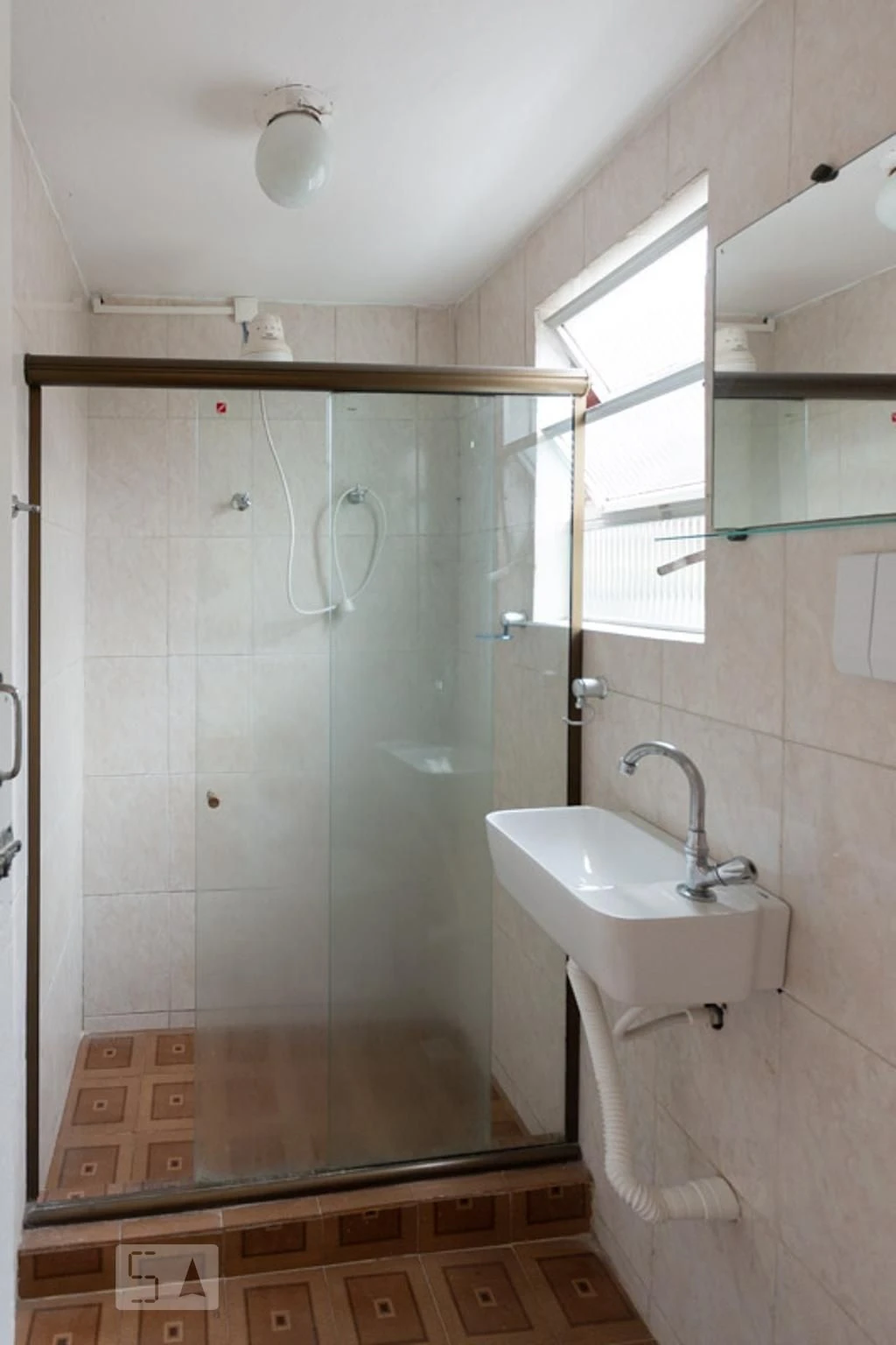 Unfurnished house with 2 bedrooms and 1 bathroom — photo 24