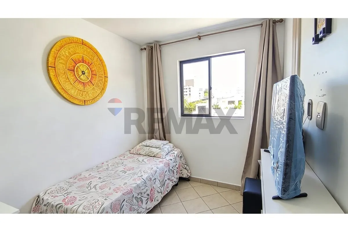 Water view in a one-bedroom apartment, 33 m² — photo 3