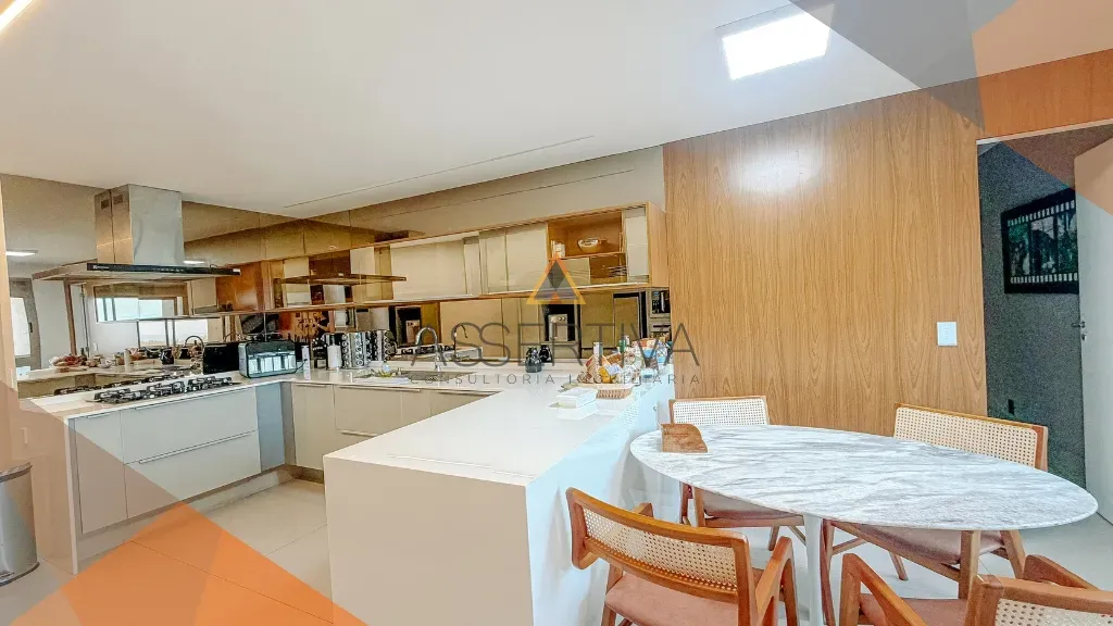 Furnished 470 m² apartment with 4 en-suites and 4 parking — photo 2