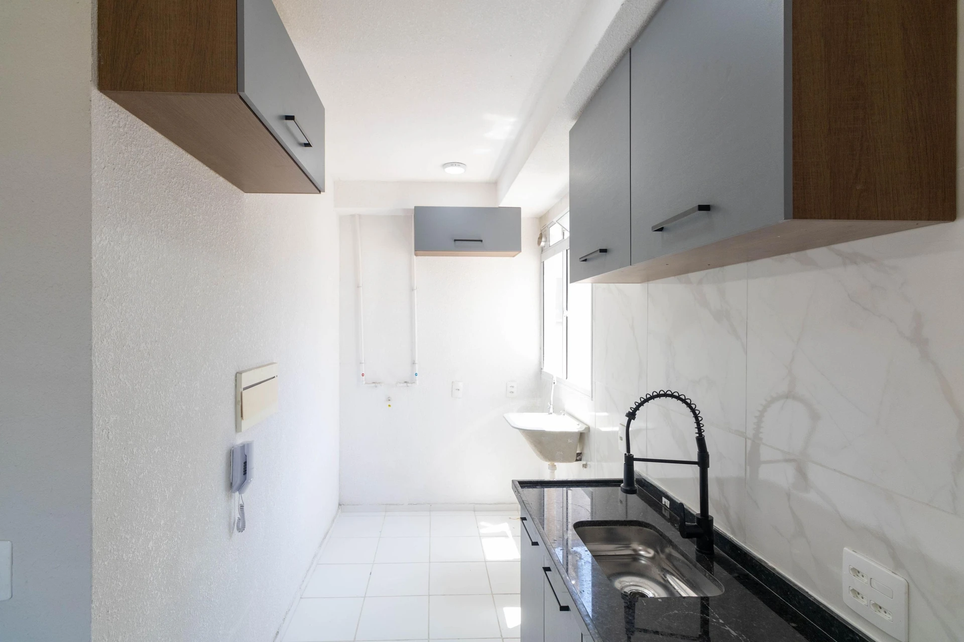 Glass-enclosed balcony in a 2-bedroom apartment, 44 m² — photo 29