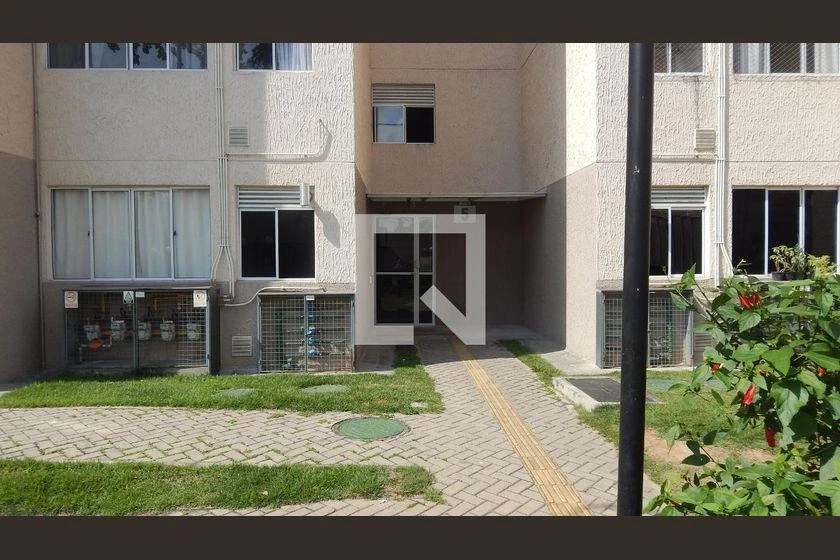 2-bedroom apartment in a building with a pool — photo 3