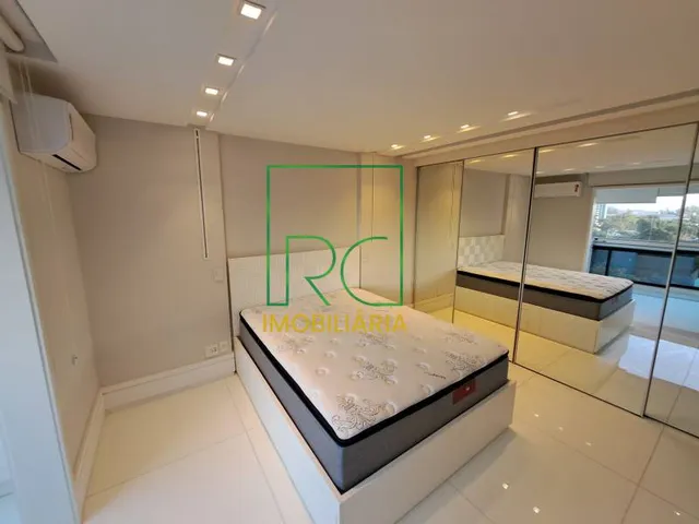 Penthouse with 3 bedrooms and 274 m², glass balcony — photo 20