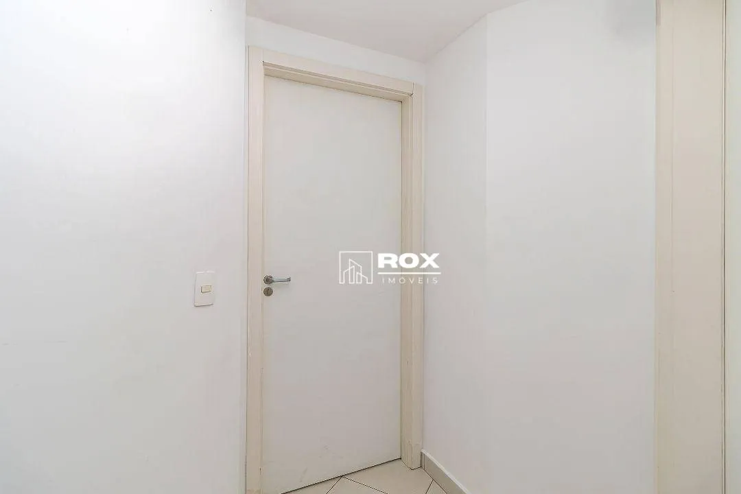 Unfurnished apartment with 2 bedrooms and 99 m² — photo 2