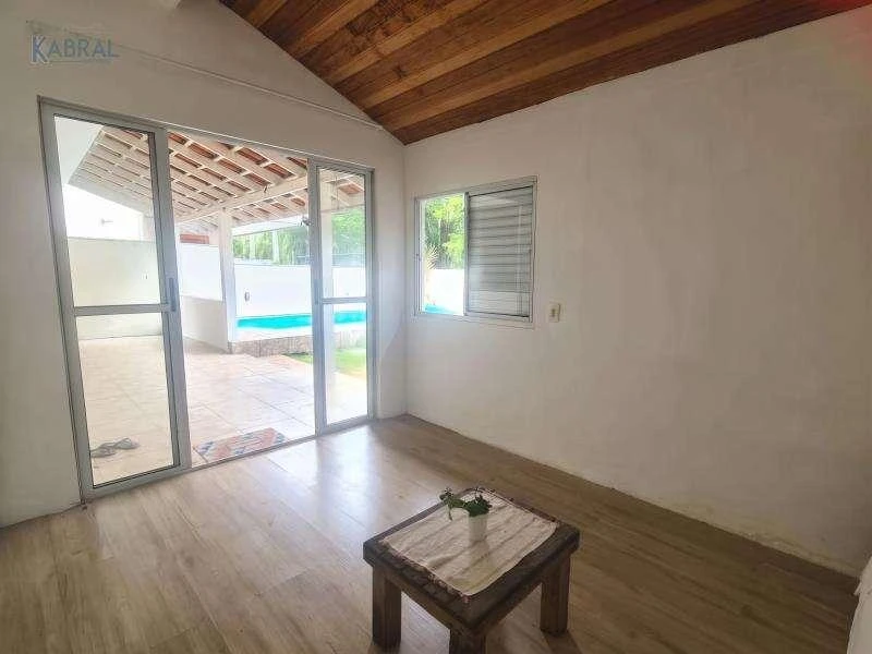 Departamento de 2 dormitorios en edificio con piscina