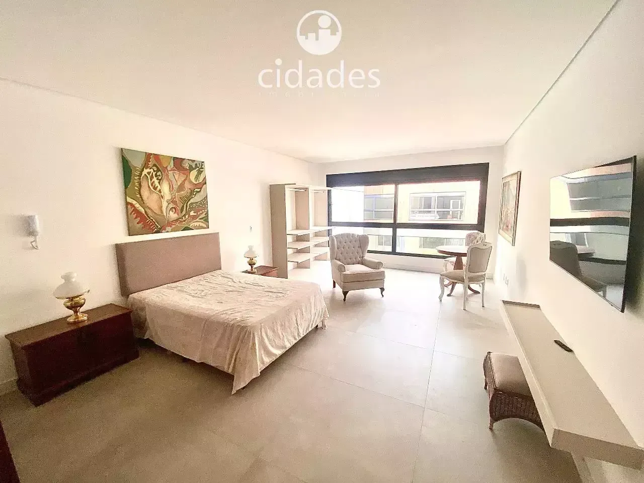 Furnished studio apartment 42 m² with open kitchen — photo 2