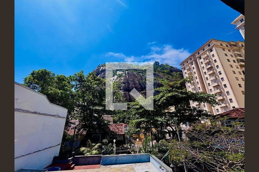 4-bedroom house with a mountain view in Rio de Janeiro — photo 20