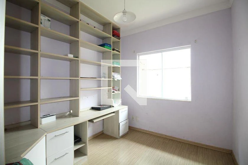6-bedroom house with 4 en-suite suites and 600 m² — photo 20