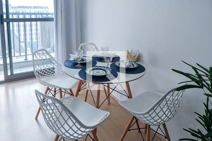 Apartamento amueblado de 1 dormitorio con 35 m² y balcón cerrado — photo 11