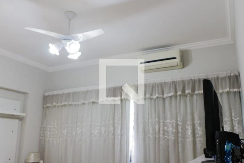Furnished apartment, 150 m², with a glass-enclosed balcony — photo 27