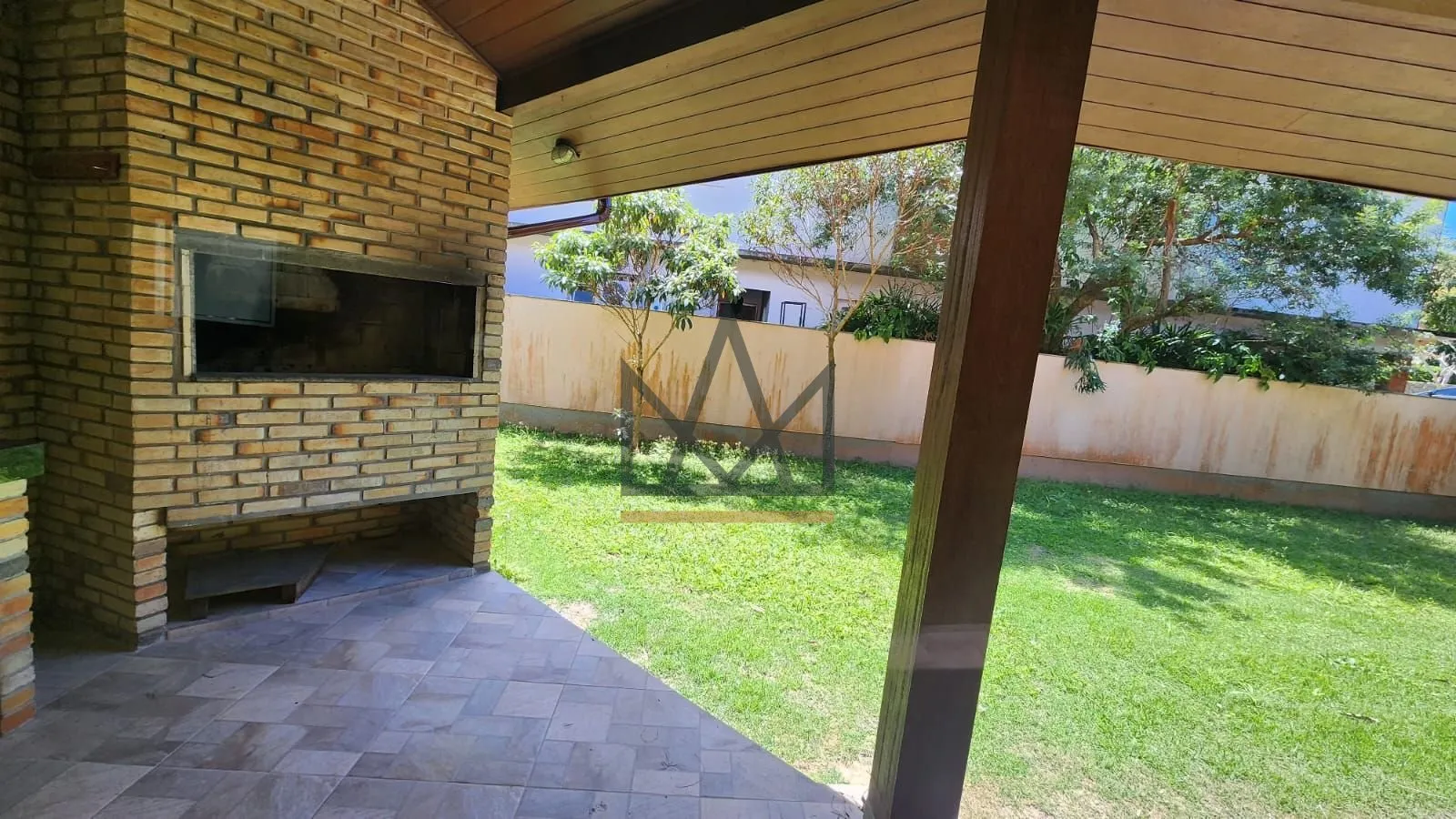 4-bedroom house with a balcony grill and garden — photo 18