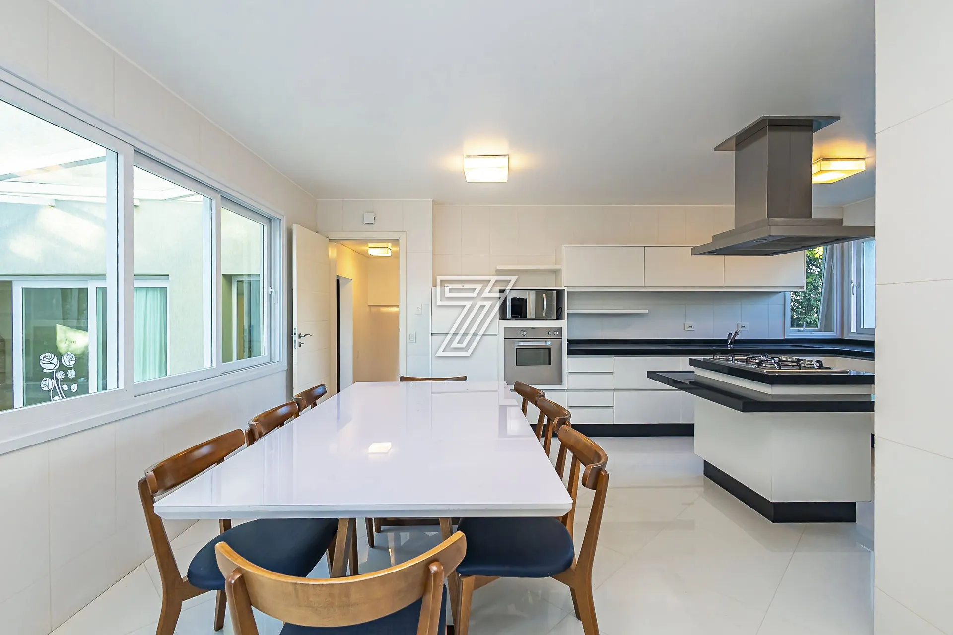 Casa para locação com 4 quartos e 3 suítes — photo 16