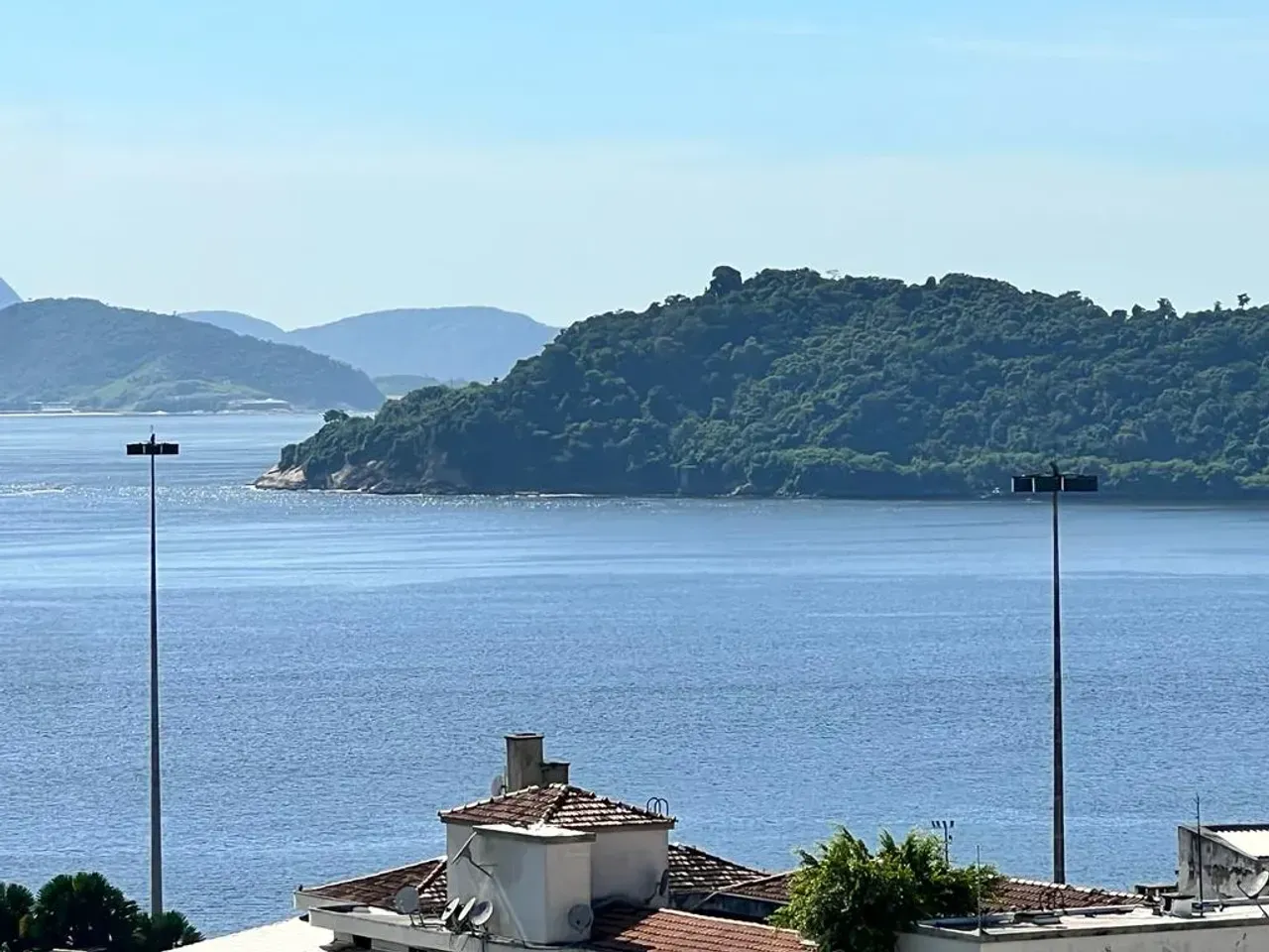2-bedroom apartment with a water view in Rio de Janeiro — photo 32