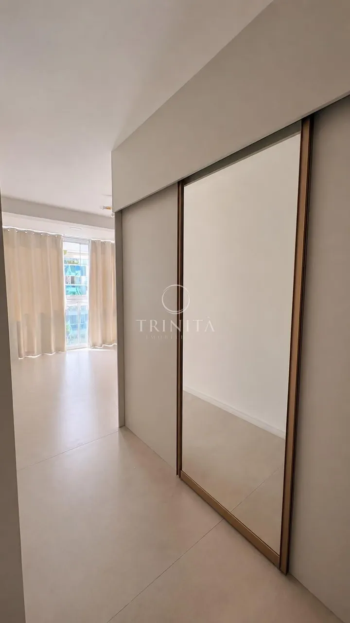 Unfurnished apartment with 3 bedrooms and 4 bathrooms — photo 16
