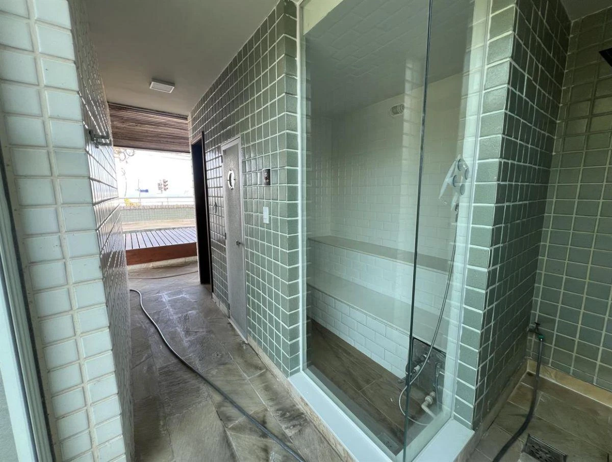 Furnished 4-bedroom apartment with 2 en-suites and 274 m² — photo 20
