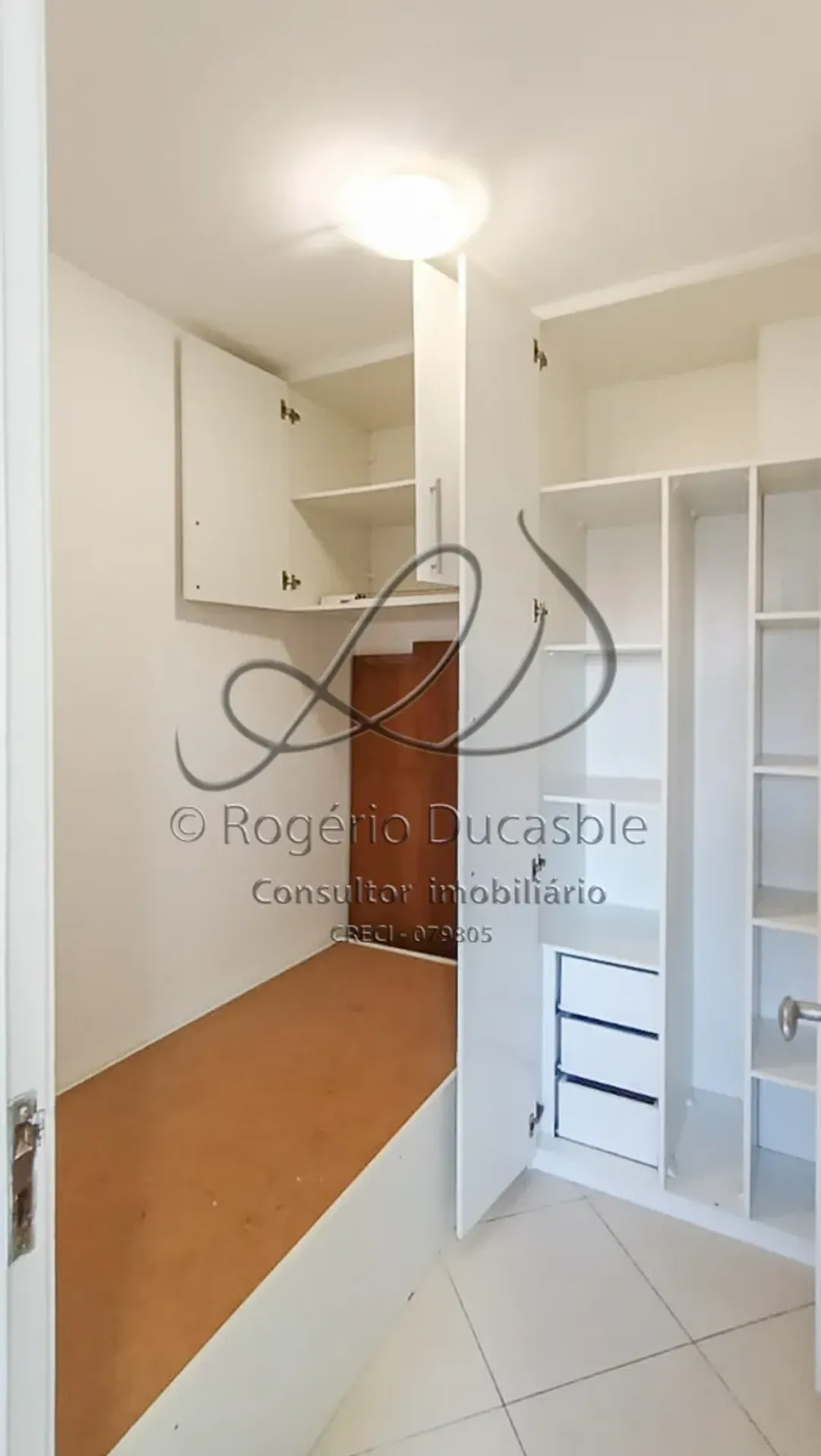 4-bedroom apartment, 2 with their own bathrooms, 165 m² — photo 31