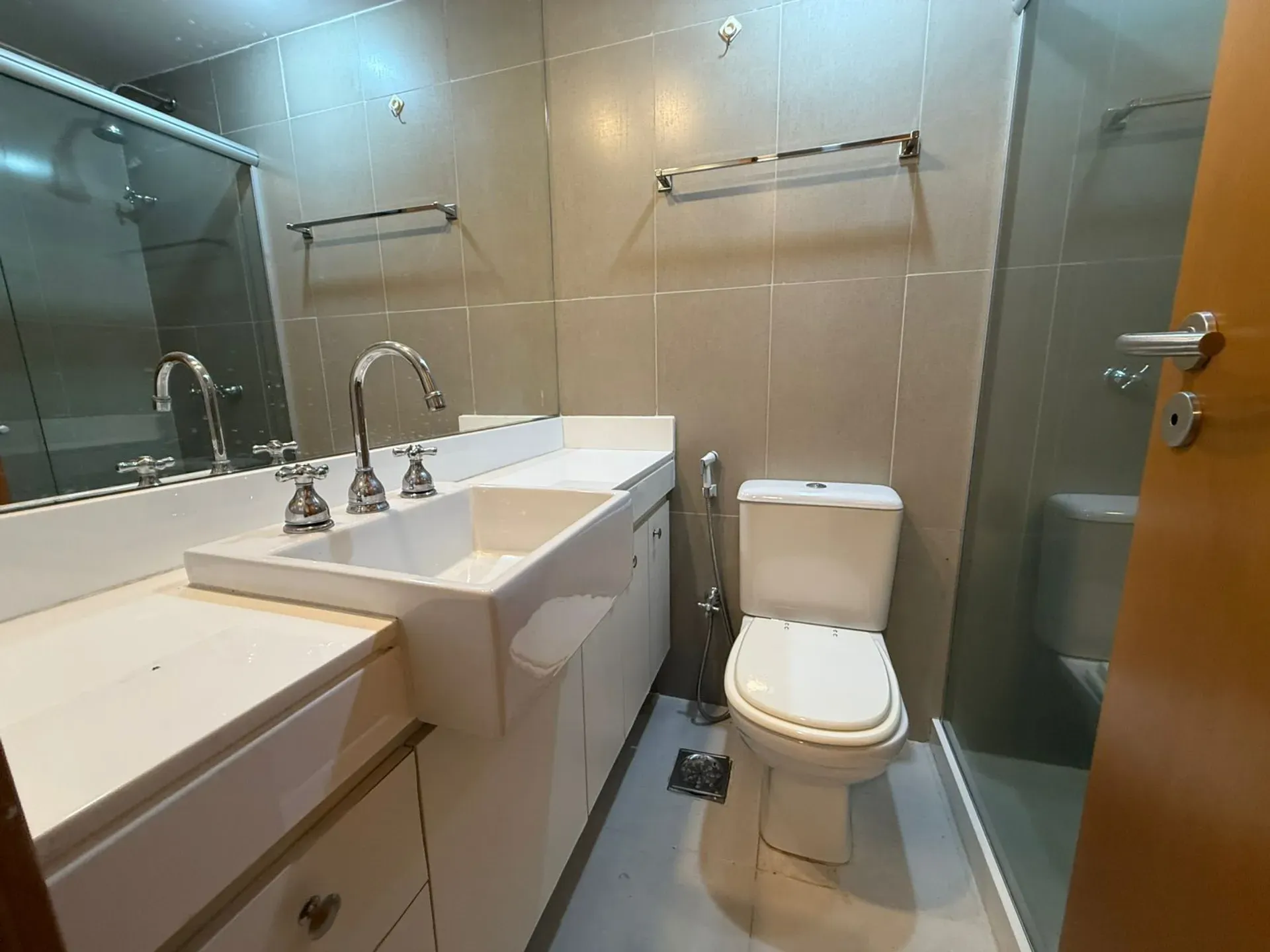 Apartamento com 4 quartos e 5 banheiros, 193 m² — photo 22