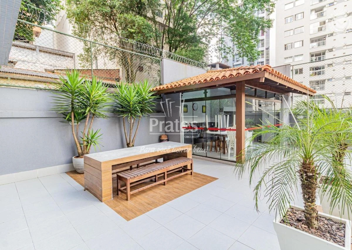 3-bedroom apartment with a glass-enclosed balcony — photo 27