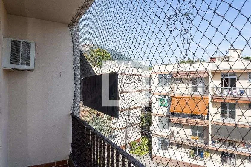 Apartamento de 2 quartos em condomínio com piscina — photo 25