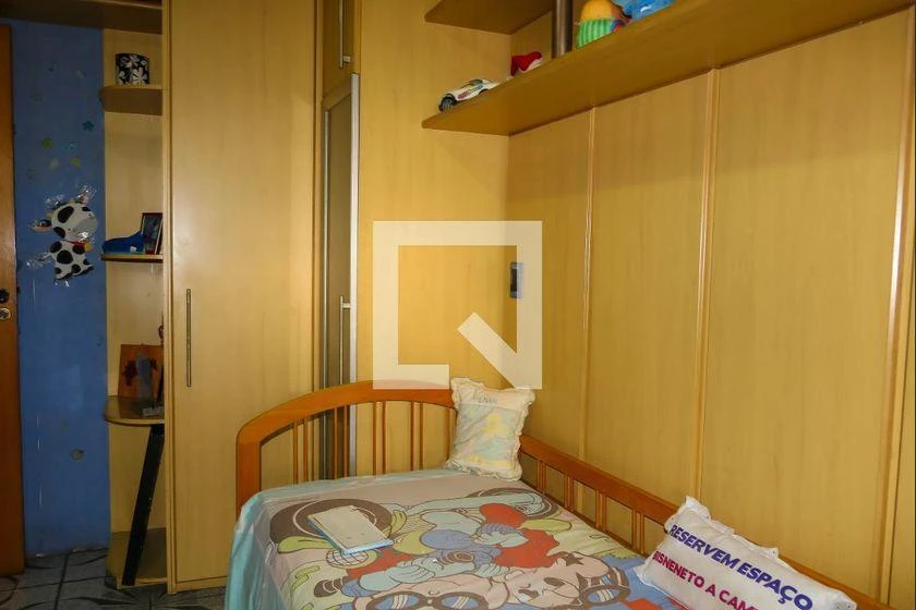 Furnished house with 4 bedrooms and 550 m² with air conditioning — photo 46