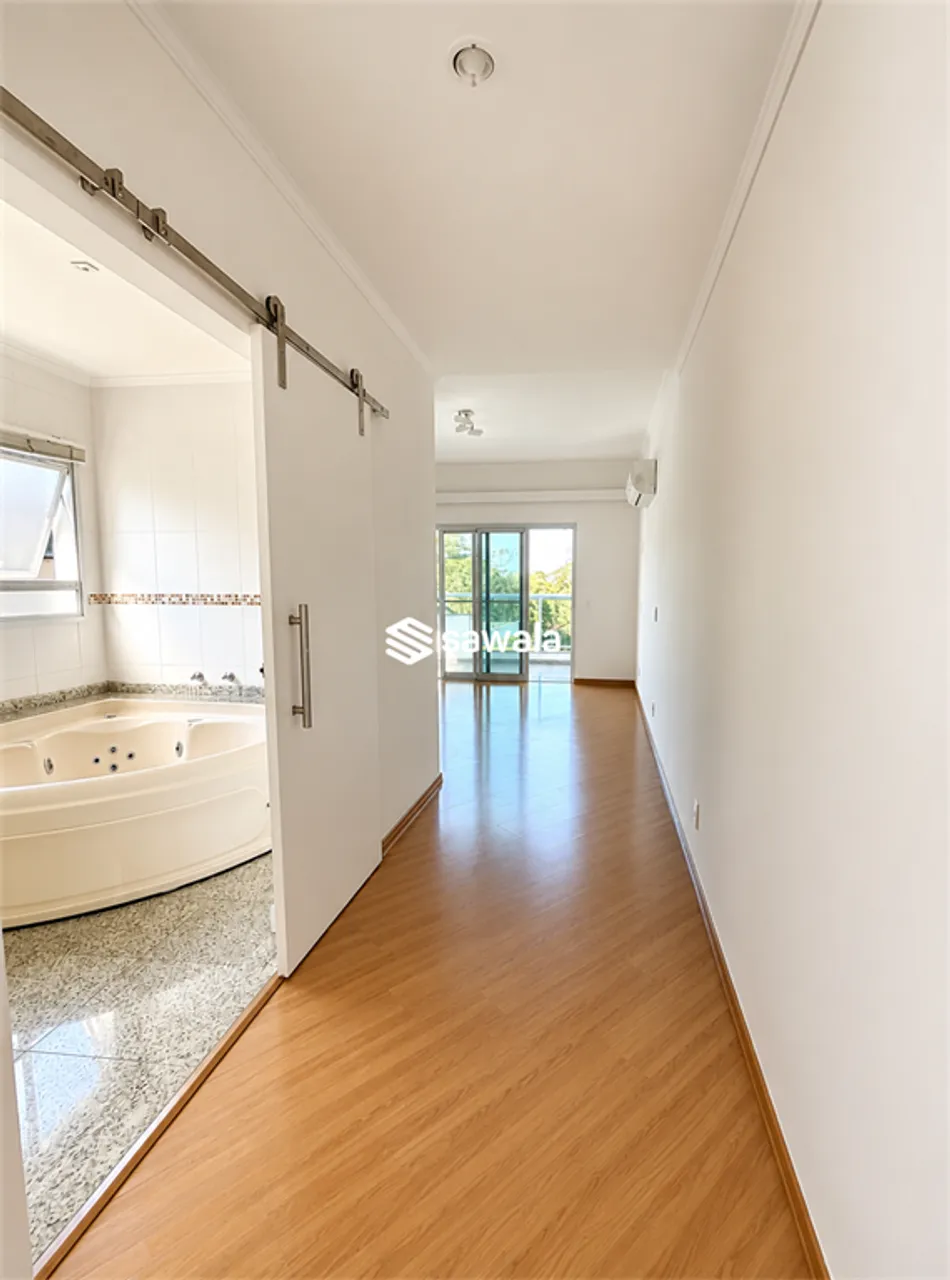 House with 5 bedrooms and a gas open-plan kitchen — photo 14