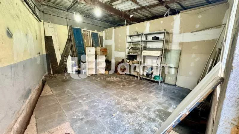Casa sem mobília com 5 quartos e vaga para 4 carros — photo 25
