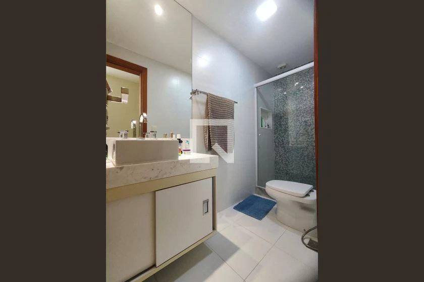 Rental apartment with 4 bedrooms, 360 m² and a balcony — photo 46