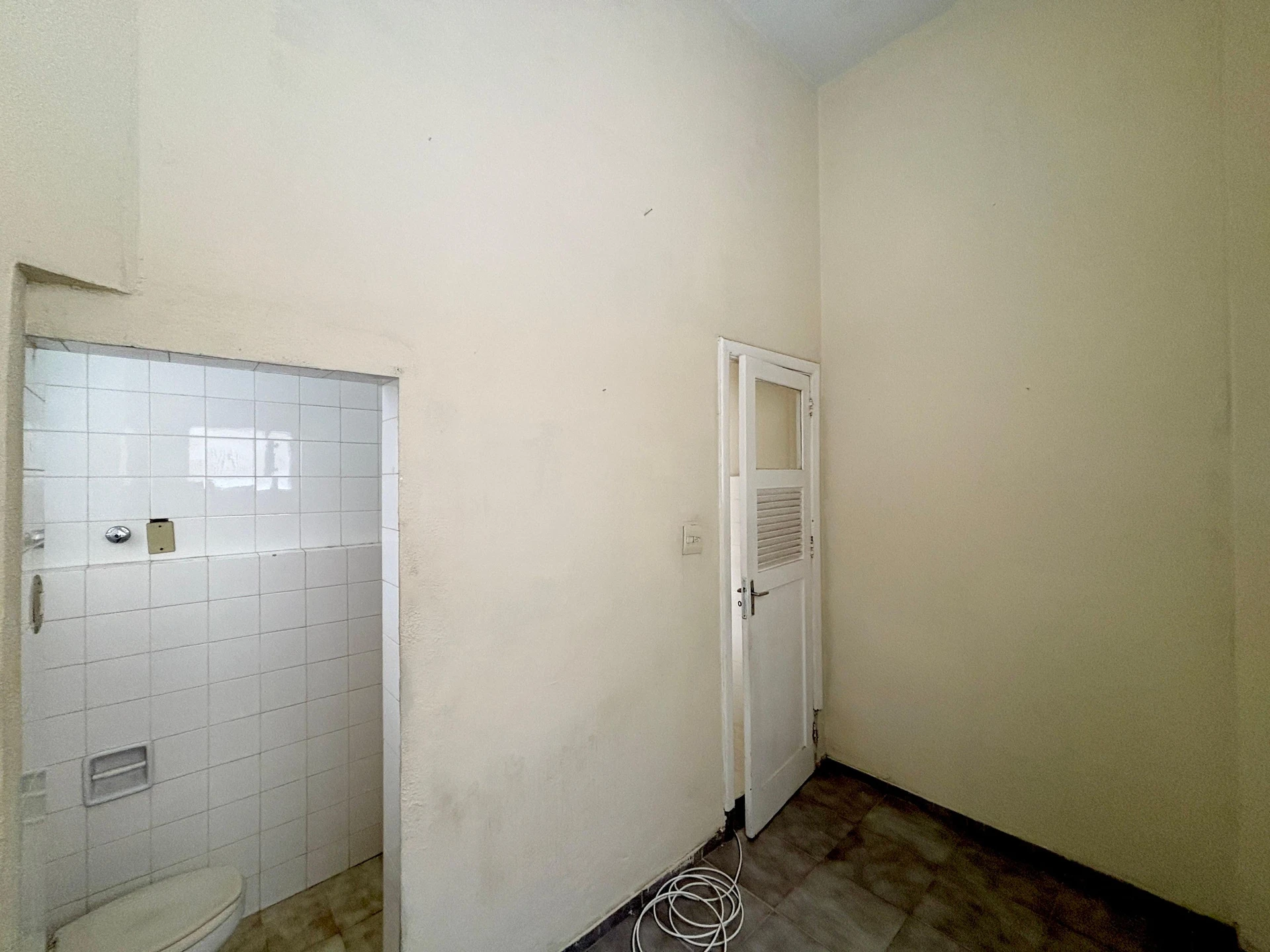 3-bedroom apartment with 2 bathrooms — photo 44