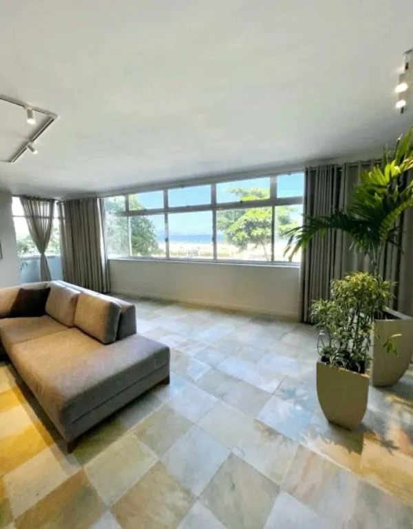 Ванна та 5 спалень: квартира 677 м² — photo 10