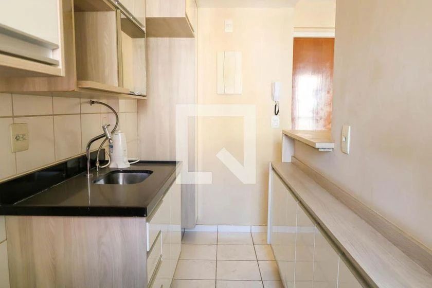 2-bedroom apartment in a building with a gym — photo 36